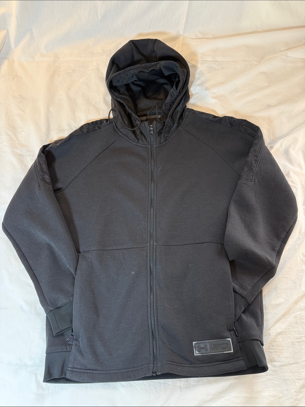 Under Armour Men's Black Zip-Up Hooded Jacket Size XL